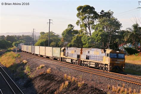 Img Nr Nr Waratah Ab Brians Railway Bus