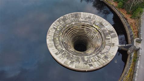 Water Spillway On Ladybower Reservoir Derbyshire England Britain Stock