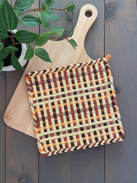 Handmade Large Loom Woven Potholder Oven Mitt Hot Pad Kitchen Decor Fall Autumn Thanksgiving