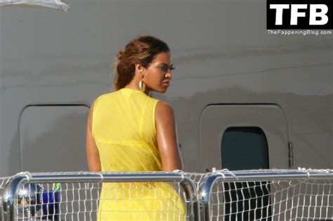 Beyonce Flaunts Her Sexy Curves In A Bikini While Sunbathing On Her Yacht In Monaco Photos