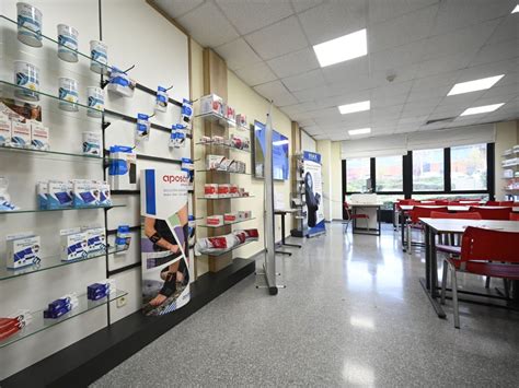 Uax Inaugura Su Nueva Aula Virtual De Simulaci N De Farmacia Un