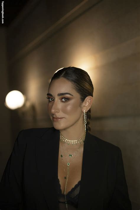 Amina Khalil Nude OnlyFans Leaks Fappening FappeningBook