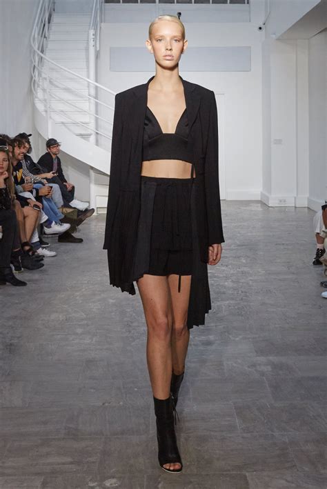 Off White Ready to Wear Spring 2016