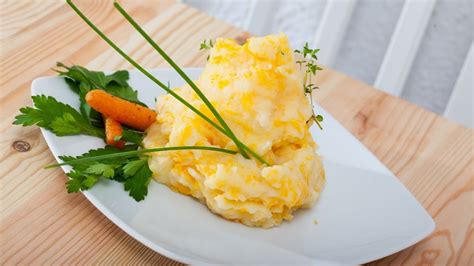 Delicious Creamy Mashed Turnips Paleo Comfort Foods