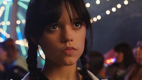 Wednesday Η Jenna Ortega της σειράς του Netflix γράφει ιστορία