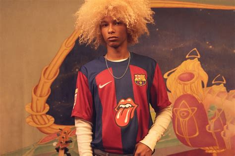 FC Barcelona and Spotify Team Up With The Rolling Stones for New Kit ...