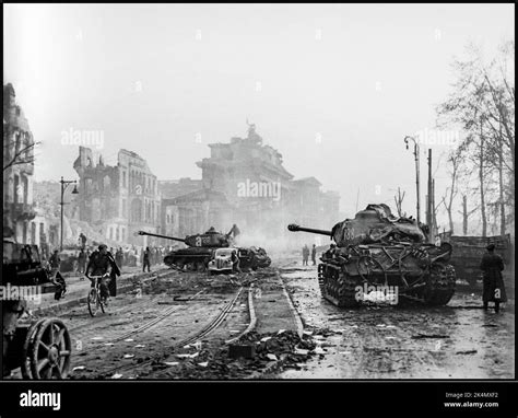 Berlin Occupation Ww2 Hi Res Stock Photography And Images Alamy