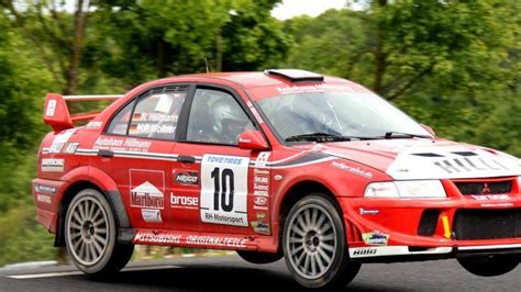 Regentanz Mit Assen Bei Der Weinland Rallye