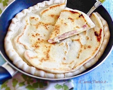 Focaccia Ripiena In Padella Con E Senza Lievito Ricetta Veloce