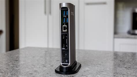 Plugable TBT3 UTV Thunderbolt 3 Docking Station With Host Charging