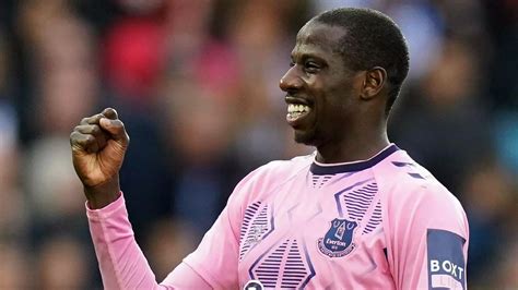 Everton Extend Abdoulaye Doucoure Contract