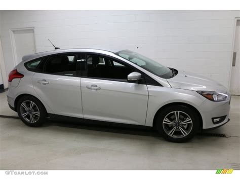 2016 Ingot Silver Ford Focus Se Hatch 112284516 Photo 9 Car Color Galleries