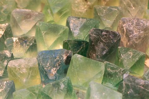 17 Powerful Green Crystals - That Crystal Site