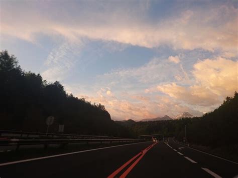 Premium Photo | Empty road at sunset