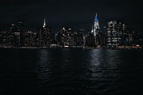 City Skyline at Night · Free Stock Photo