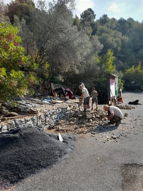 Corso Per Imparare A Realizzare I Muretti A Secco Organizzato Dalla