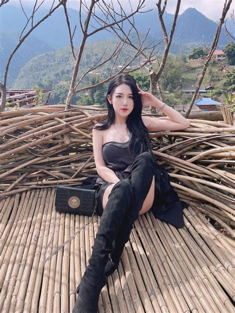 Hot girl k Đại học Thương Mại nhan sắc nóng bỏng Ảnh gái xinh