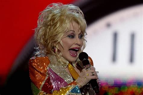 Dolly Parton to Make Cameo in 'Christmas of Many Colors'