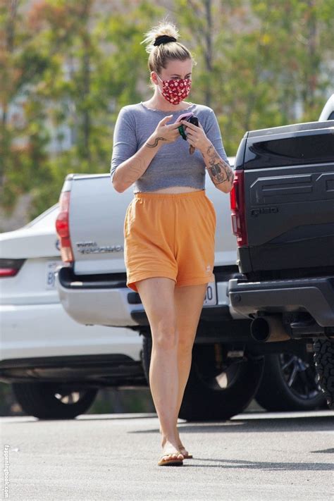 Ireland Baldwin Irelandirelandireland Nude The Fappening Photo 1210419 FappeningBook