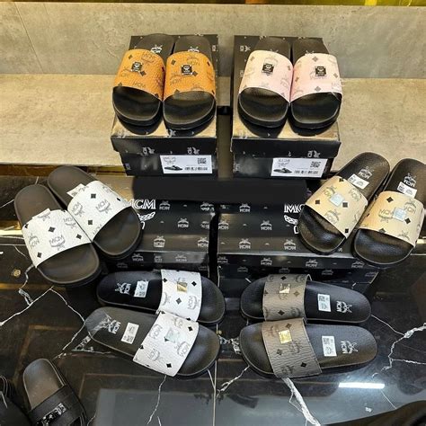 Dép nam M C M fullbox quai ngang thời trang hot trend mẫu mới đẹp nhất 2025 Shopee Việt Nam