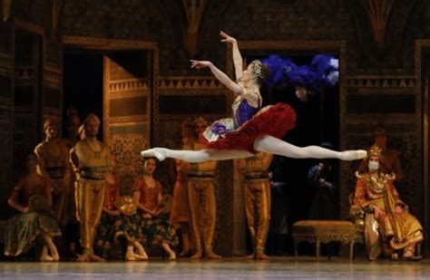 La Bayadère Met à Lhonneur Une Nouvelle Génération De Danseurs à L