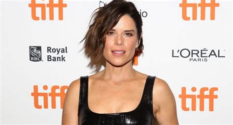 Neve Campbell Biography Height Life Story Super Stars Bio