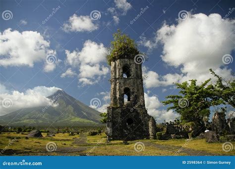 Cagsawa Ruins Mayon Volcano Philippines Stock Photos - Download 46 ...