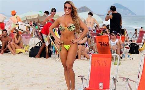 Famosos na praia - junho 2013 - 01/06/2013 - F5 - Fotografia - Folha de ...