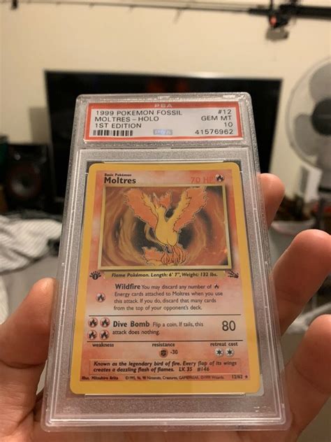 PSA 10 Pokemon 1st Edition Fossil HOLO Moltres