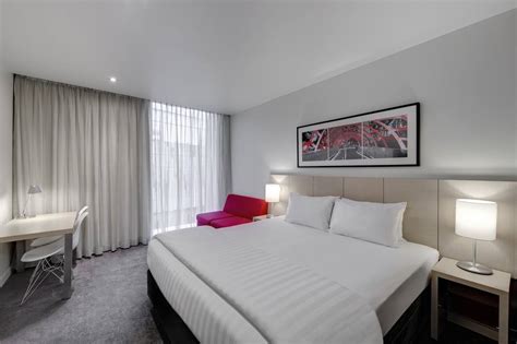 Travelodge Sydney Hotel - GetAboutAble