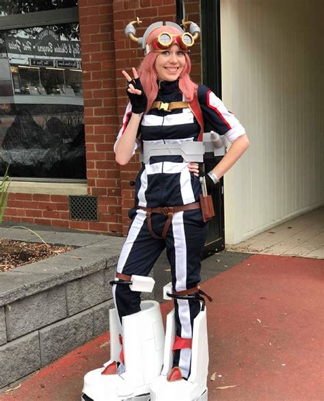 Cosplay De My Hero Academia Prepara A Mei Hatsume Para El Festival