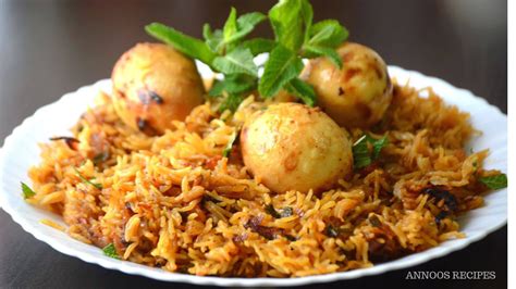 Easy Pressure Cooker Egg Biryani Video Recipe Thattukada