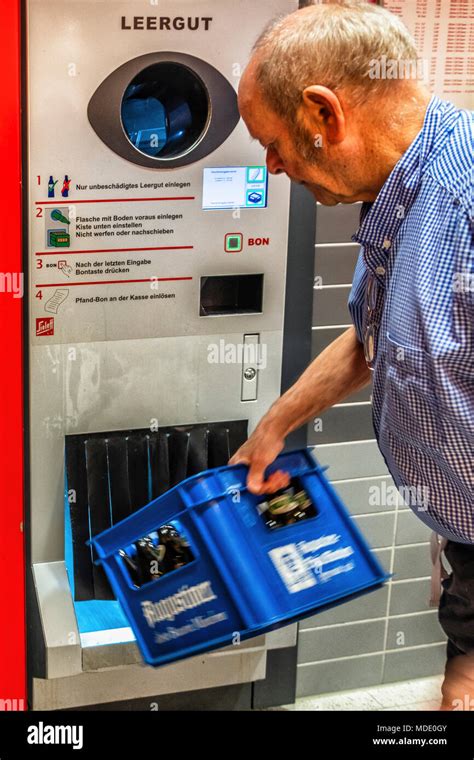 Cajas De Carga Para Reciclaje Fotograf As E Im Genes De Alta Resoluci N