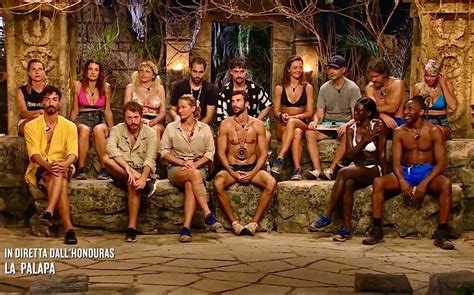 Isola 18 un altro naufrago si è ritirato lannuncio ufficiale