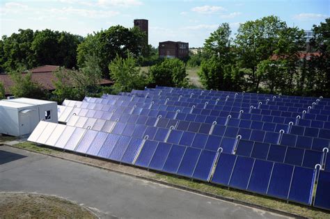 Vattenfall In Köpenick Startet Der Betrieb Der Größten Solarthermie Anlage Berlins