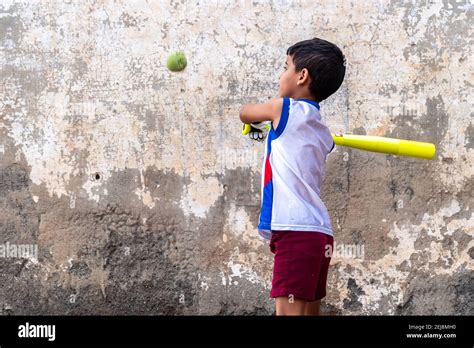 Cuban people lifestyle and culture Stock Photo - Alamy