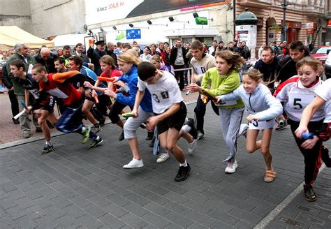 Kalendarz biegów 2024 Nasz przewodnik dla biegaczy w Łodzi najlepsze