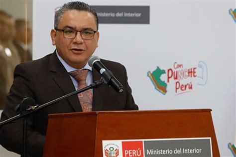 Ministro Del Interior Anuncia Cambio De Generales Y Oficiales En La