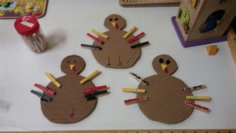 Turkey Clothespin Matching Game Fun Projects Matching Games