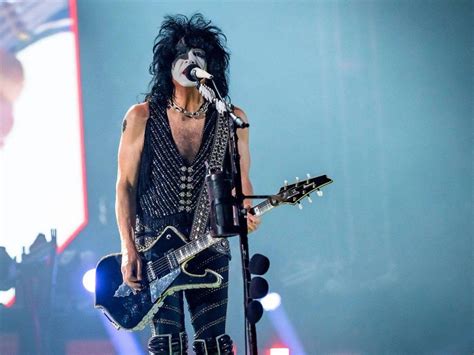 Paul Stanley 10 Iconic Kiss Songs By The Frontman