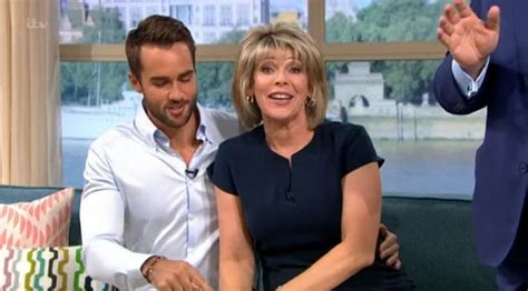 Itv This Morning Ruth Langsford Reacts To Eamonn Holmes And Laura