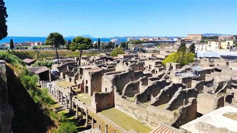 Ercolano Incredibile Scoperta Rinvenuti Alcuni Papiri Lo Stupore