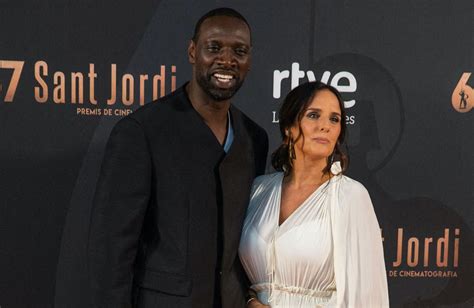 Omar Sy Au Bras De Son Pouse H L Ne Il Remporte Un Prix Dhonneur