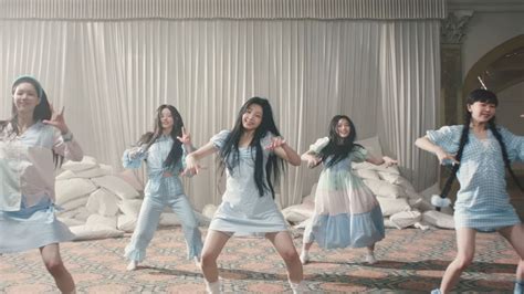 Illit Magnetic Mv Review Debut Title Track Beautifully Impresses With