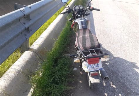 Joven Motociclista Se Impacta Contra Auto Particular En Lerdo