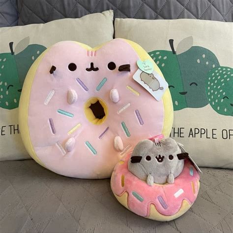 Pusheen Toys Nwt Pusheen Donut Plush Set Poshmark