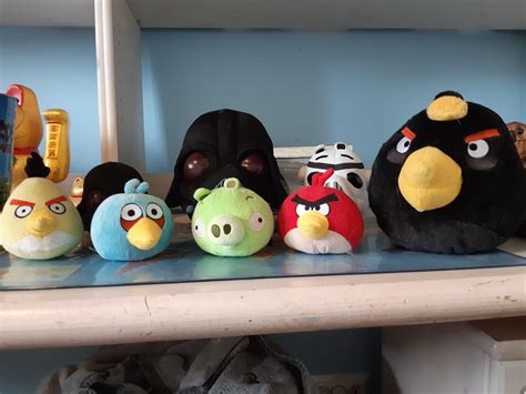 Here's my angry birds plushie collection :D : r/angrybirds