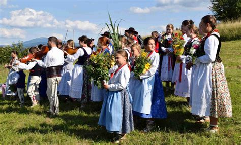 kirche heute ch Kräuterweihe als Brauchtum zu Mariä Himmelfahrt