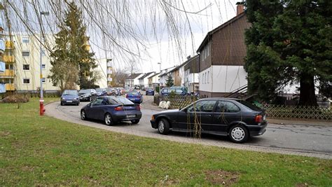 Parken In Kurve Oder An B Umen March Badische Zeitung