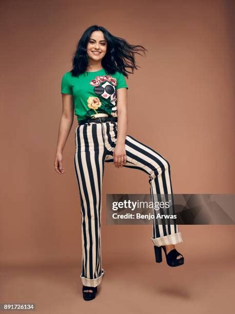 168 Camila Mendes Contour Stock Photos High Res Pictures And Images